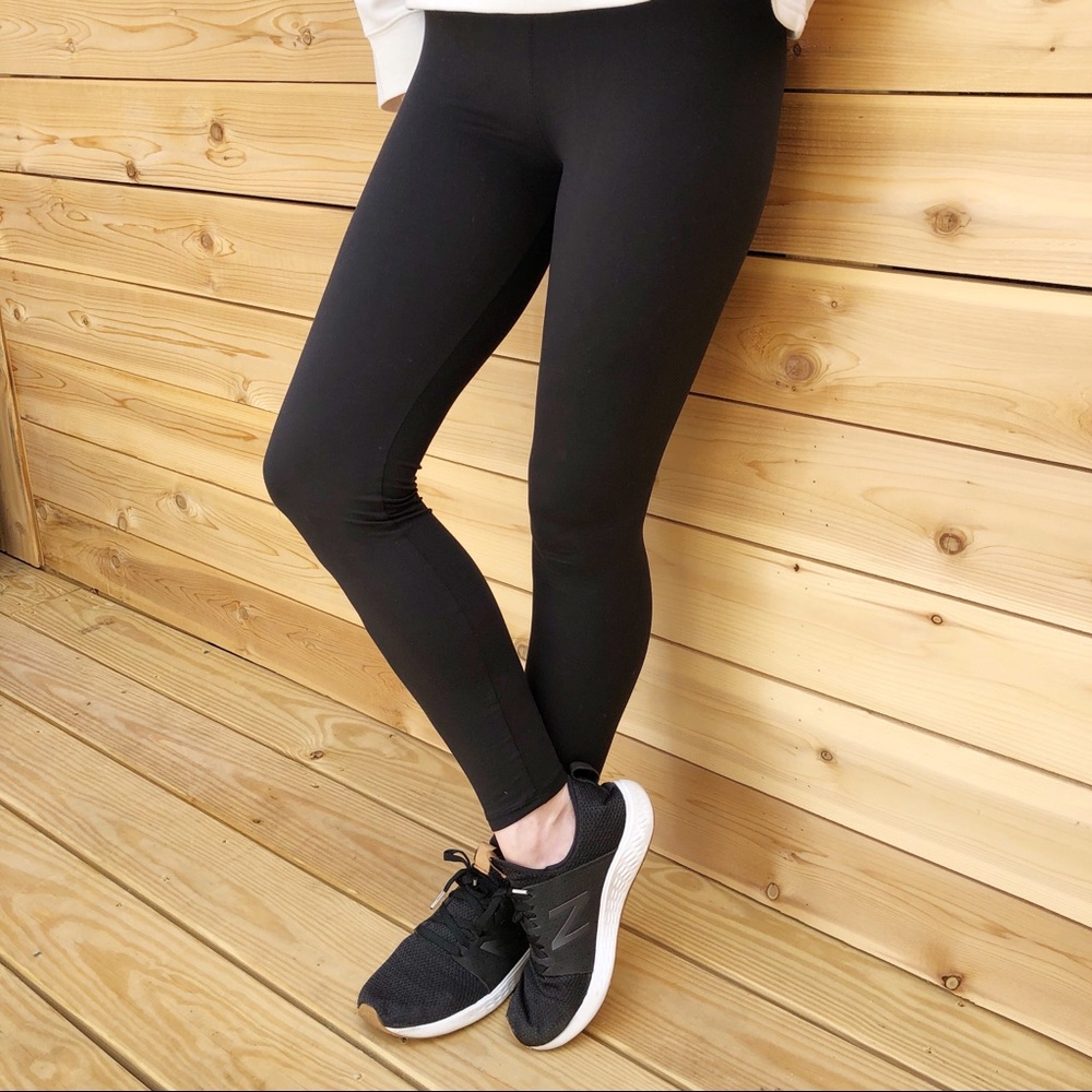 NWT High-Waist Super Soft Leggings in Black - Picture 6 of 8